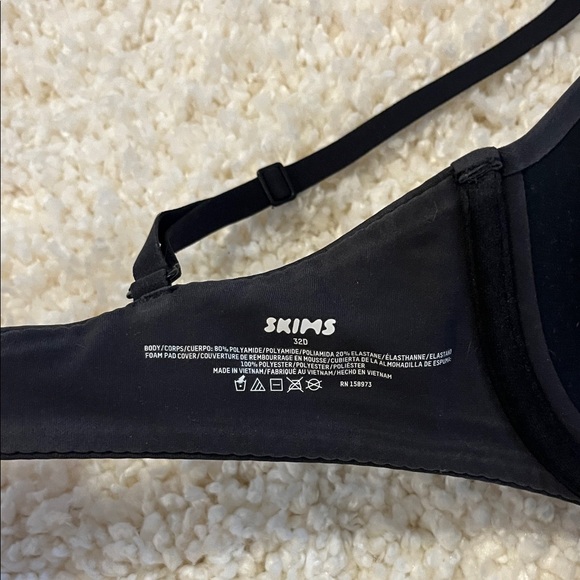 Skims Bra - Picture 2 of 3